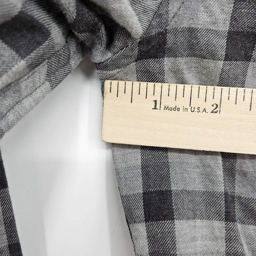 Banana Republic Shirt Mens Medium Button Up‎ Luxe Flannel Plaid Long Sleeve